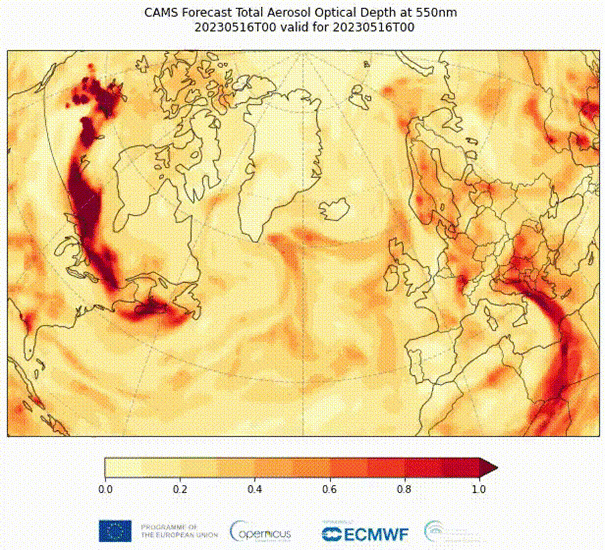Animasjon av CAMS totale aerosol optiske dybdeanalyser over Nord-Atlanteren, gyldig fra 00 UTC fra 22. mai til 2. juni. Kilde: EU, Copernicus Atmosphere Monitoring Service/ECMWF: https://atmosphere.copernicus.eu/sites/default/files/inline-images/cams_aod550_an_natlantic_202505_202506.gif